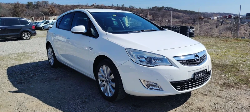 Opel Astra 1.4T-140к.с, снимка 4 - Автомобили и джипове - 49437223