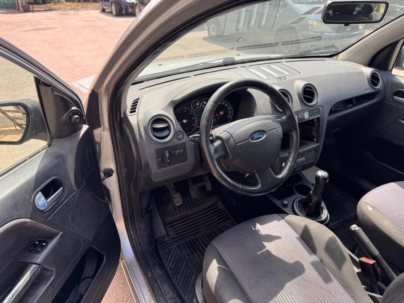 Ford Fusion 1.6i, снимка 4 - Автомобили и джипове - 50220538
