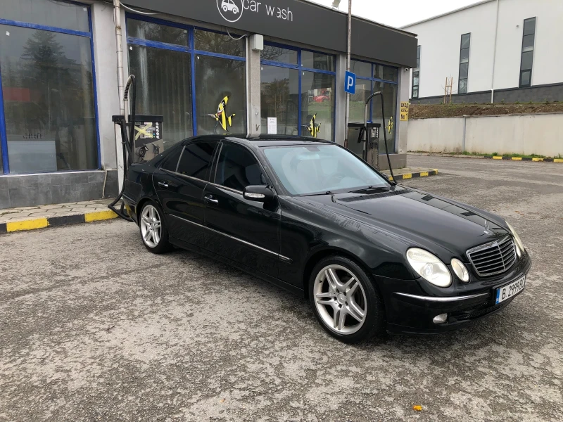 Mercedes-Benz E 240, снимка 5 - Автомобили и джипове - 52320824