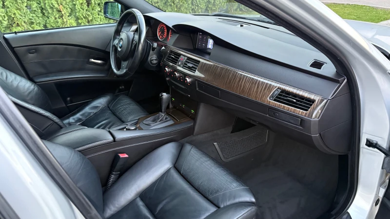 BMW 530 M-PACKET, снимка 15 - Автомобили и джипове - 52745843