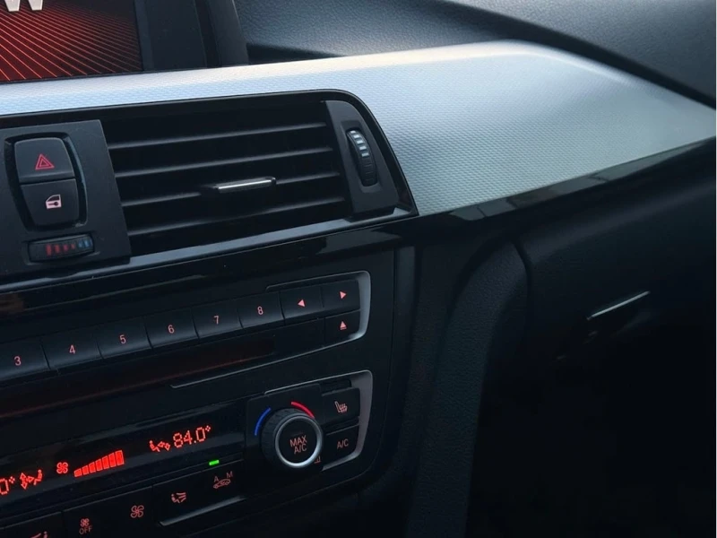 BMW 335 * 335i xDrive * CARFAX * ЦЕНА ДО БГ, снимка 12 - Автомобили и джипове - 53023426