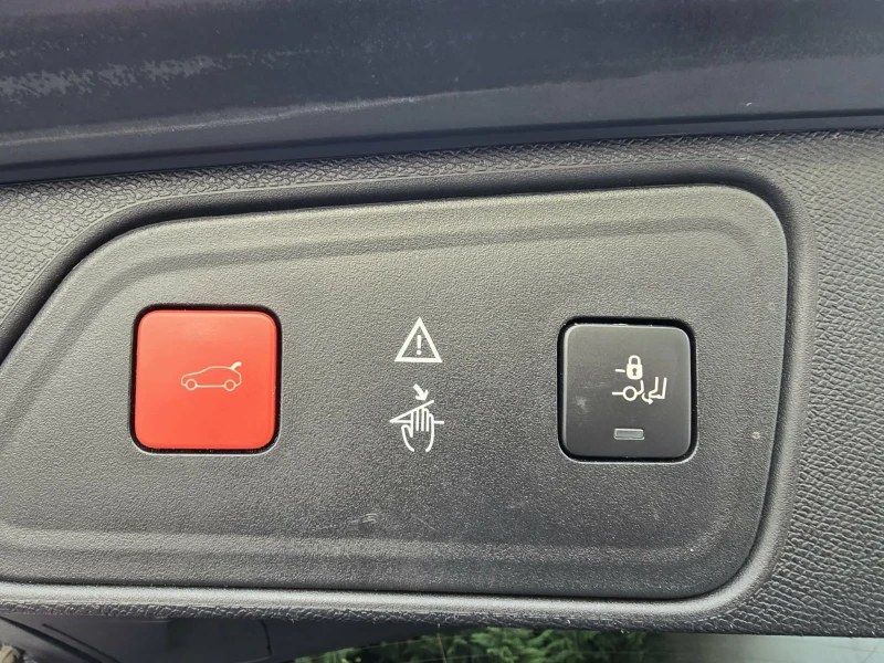 Peugeot 3008 1.6i -GT-LINE , снимка 17 - Автомобили и джипове - 53250713