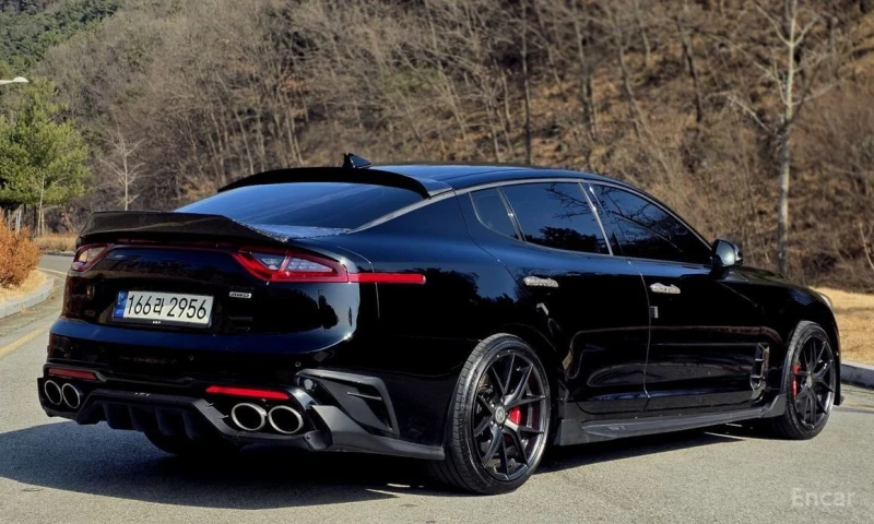 Kia Stinger, снимка 3 - Автомобили и джипове - 53369102