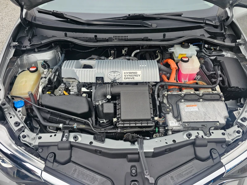 Toyota Auris 1.8 HIBRID , снимка 15 - Автомобили и джипове - 53380128