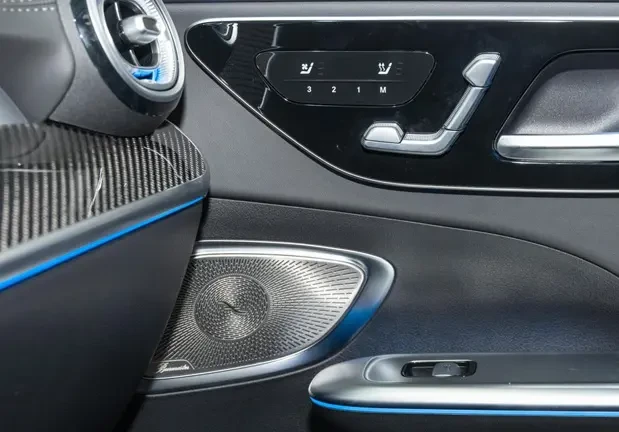 Mercedes-Benz C 63 AMG S E Performance = Night Package II = Гаранция, снимка 11 - Автомобили и джипове - 53590759