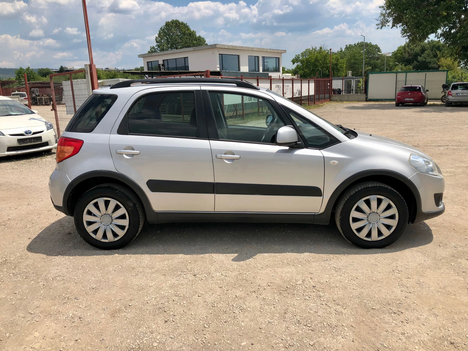 Suzuki SX4 1.6i , 4x4 , Клима, EU4!  - изображение 8