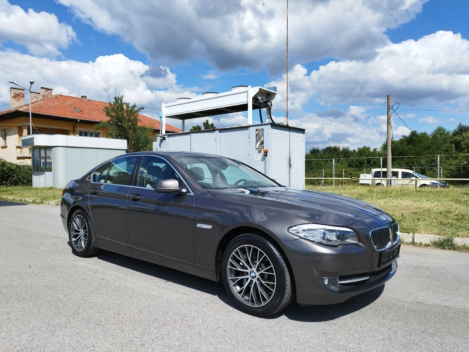 BMW 525 3.0 D - изображение 2