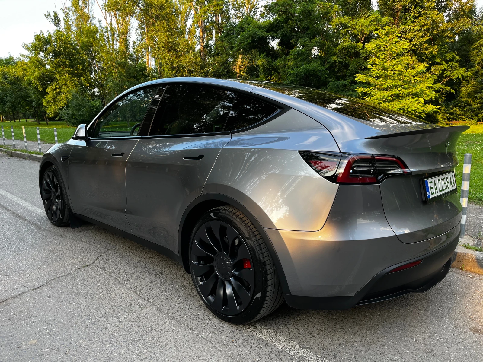 Tesla Model Y Performance / Плащане 3 вноски - изображение 3