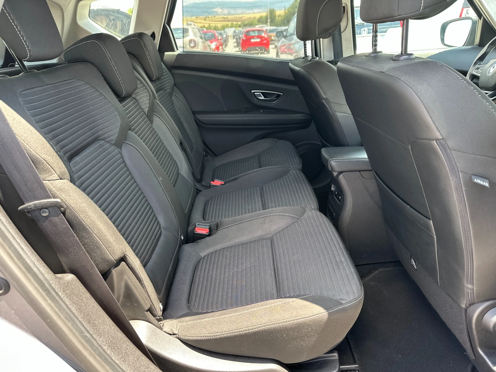 Renault Scenic 1.7dCi INITIALE - изображение 7