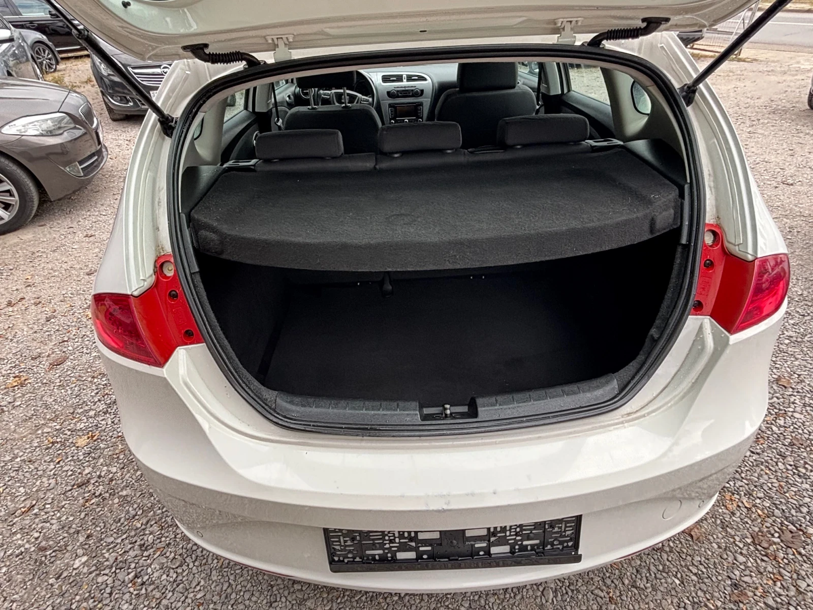 Seat Leon 1.6TDI - изображение 6