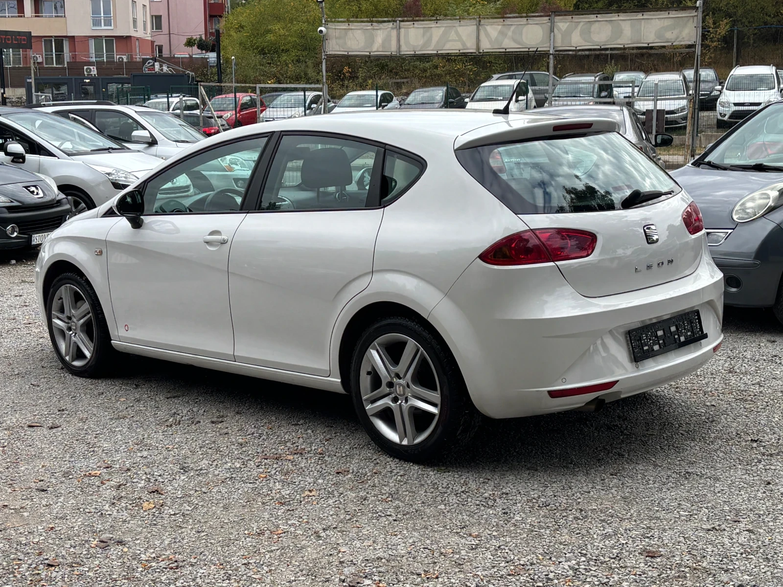 Seat Leon 1.6TDI - изображение 4