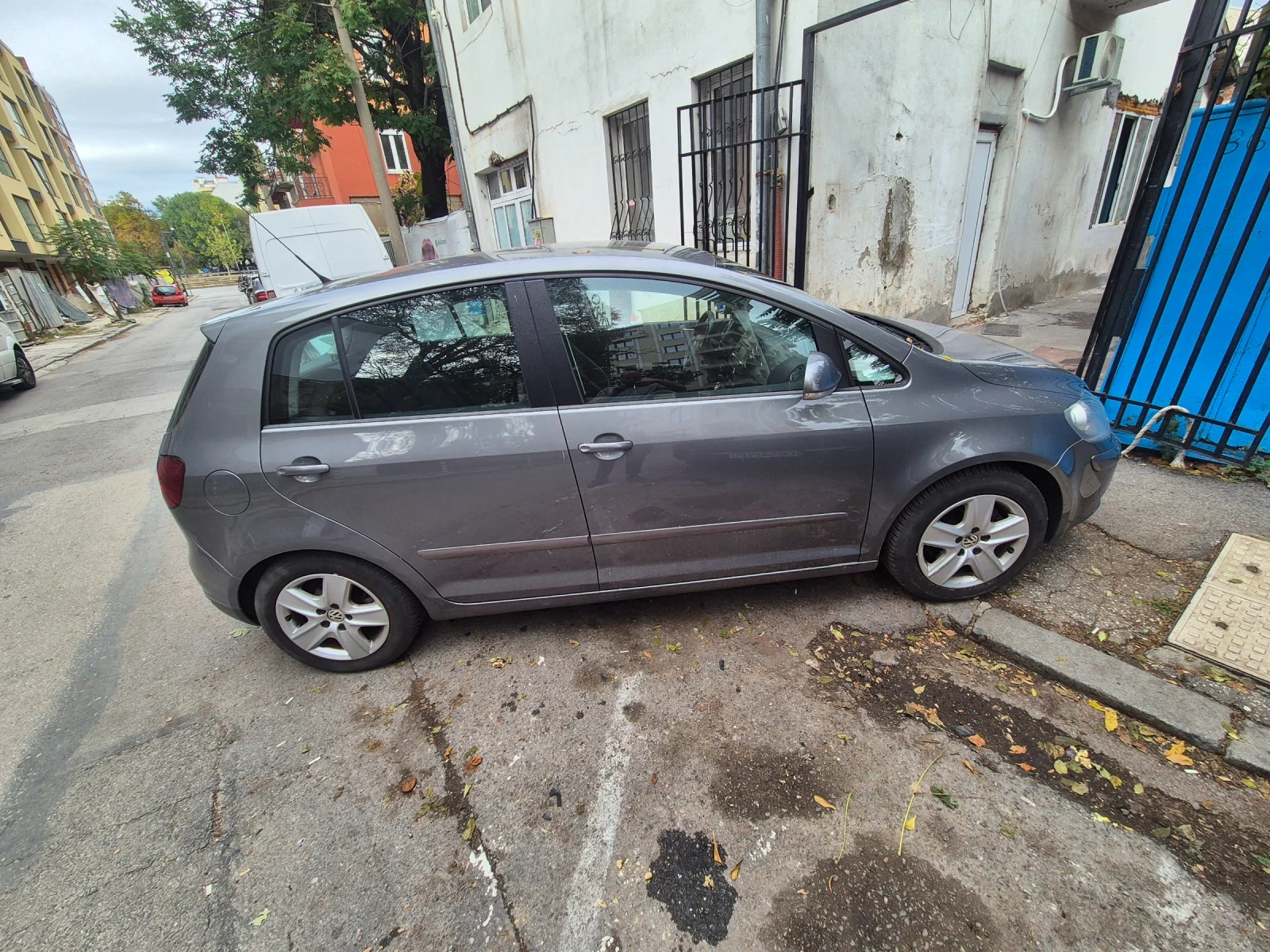 VW Golf Plus 1.6 FSI АВТОМАТИК! - изображение 4