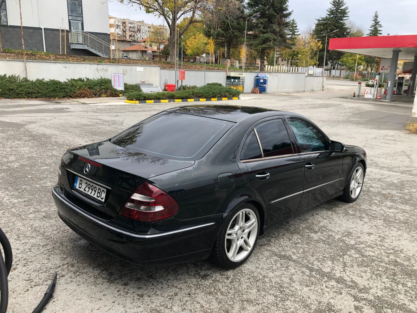 Mercedes-Benz E 240  - изображение 3