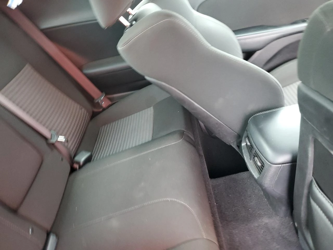 Dodge Challenger R/T SCAT PACK* 6.4* V8* *  | Mobile.bg   9