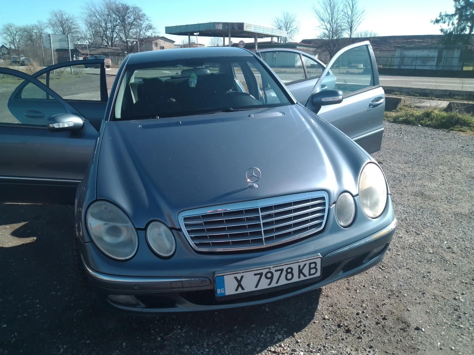 Mercedes-Benz E 270  - изображение 3