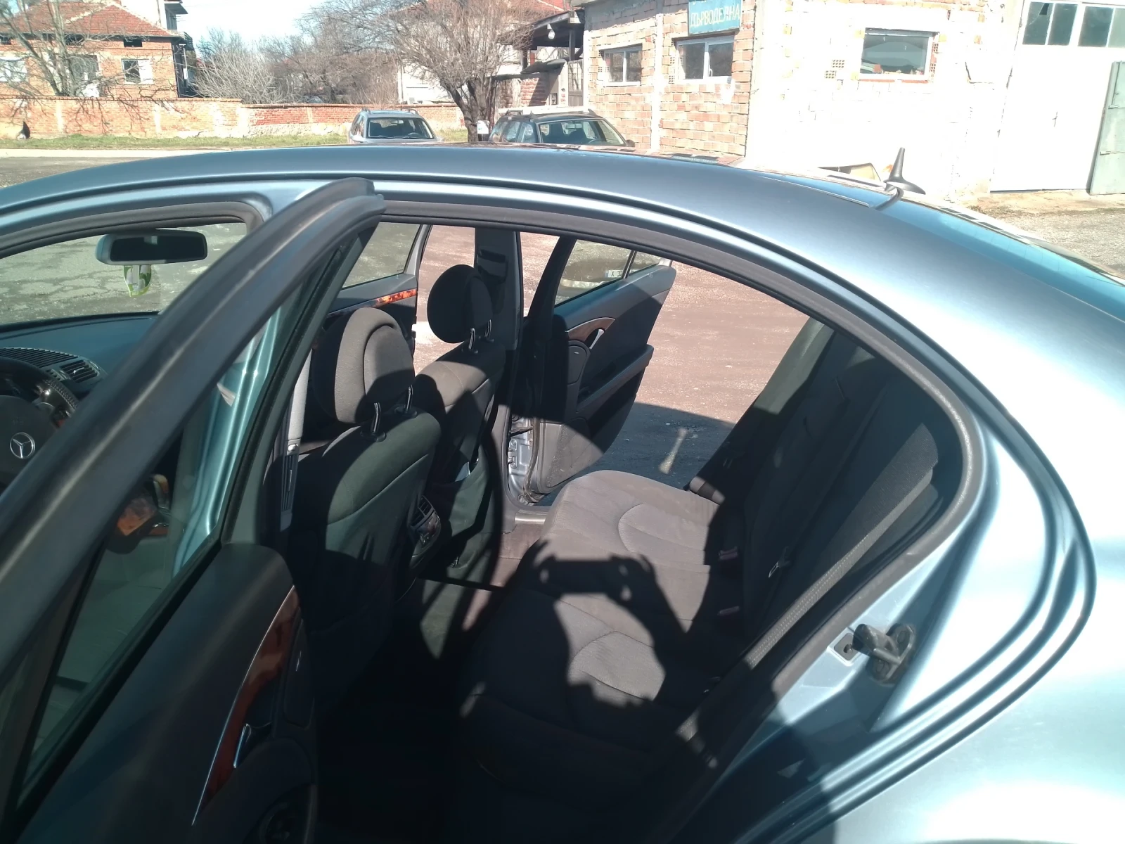 Mercedes-Benz E 270 | Mobile.bg � ����������� 14