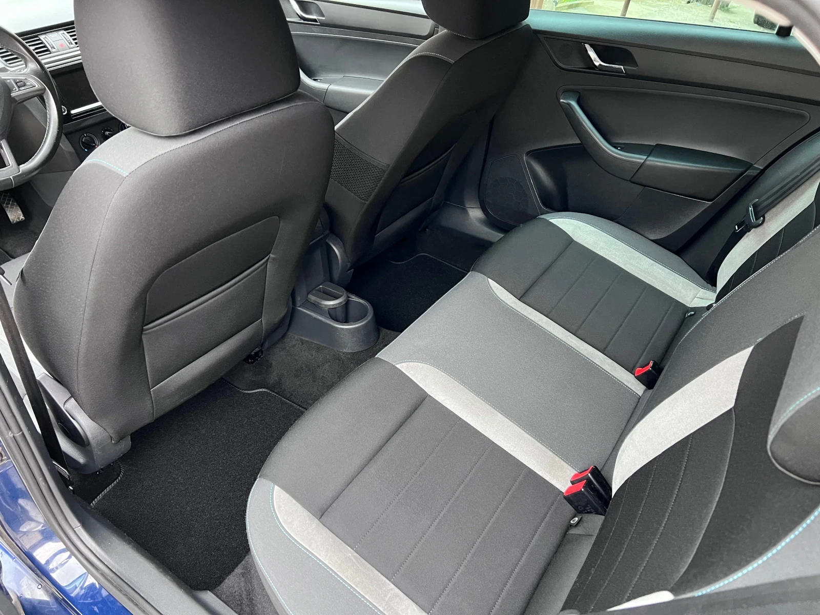 Skoda Rapid 1.4 TDI  DSG, снимка 14 - Автомобили и джипове - 54058913