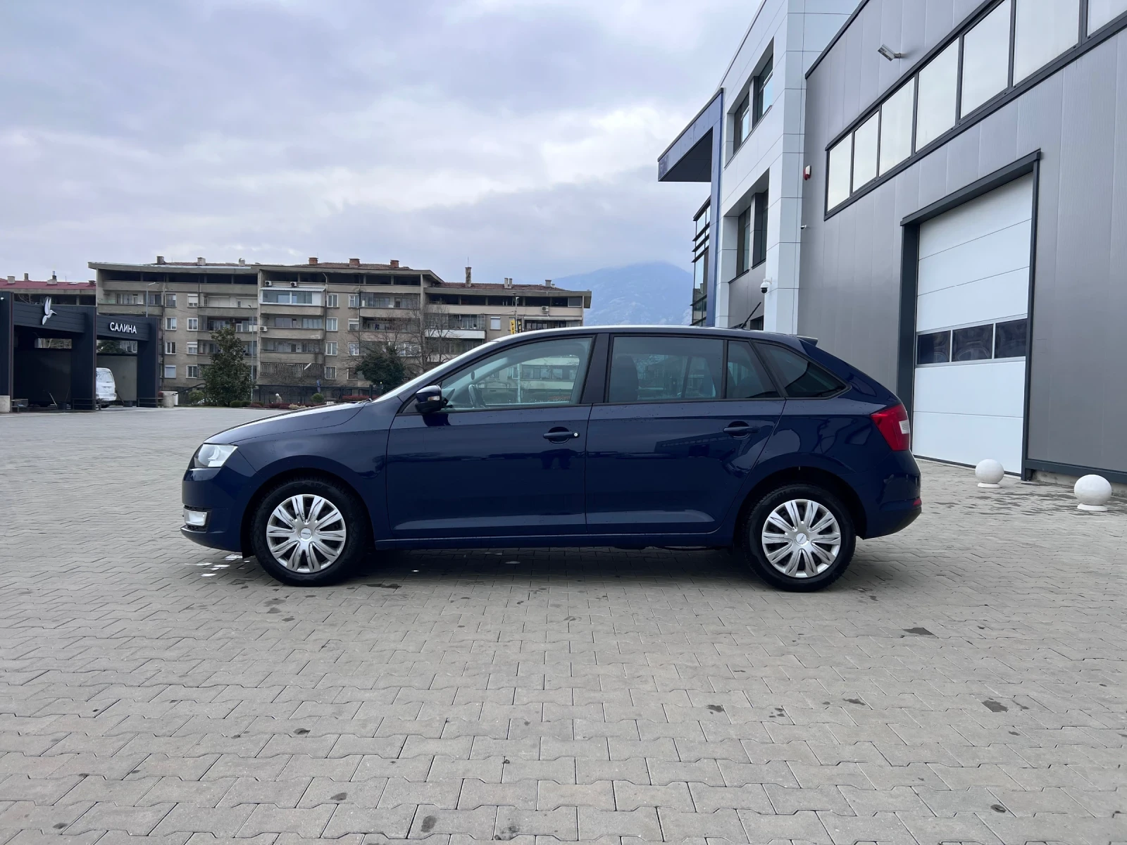 Skoda Rapid 1.4 TDI  DSG, снимка 8 - Автомобили и джипове - 54058913