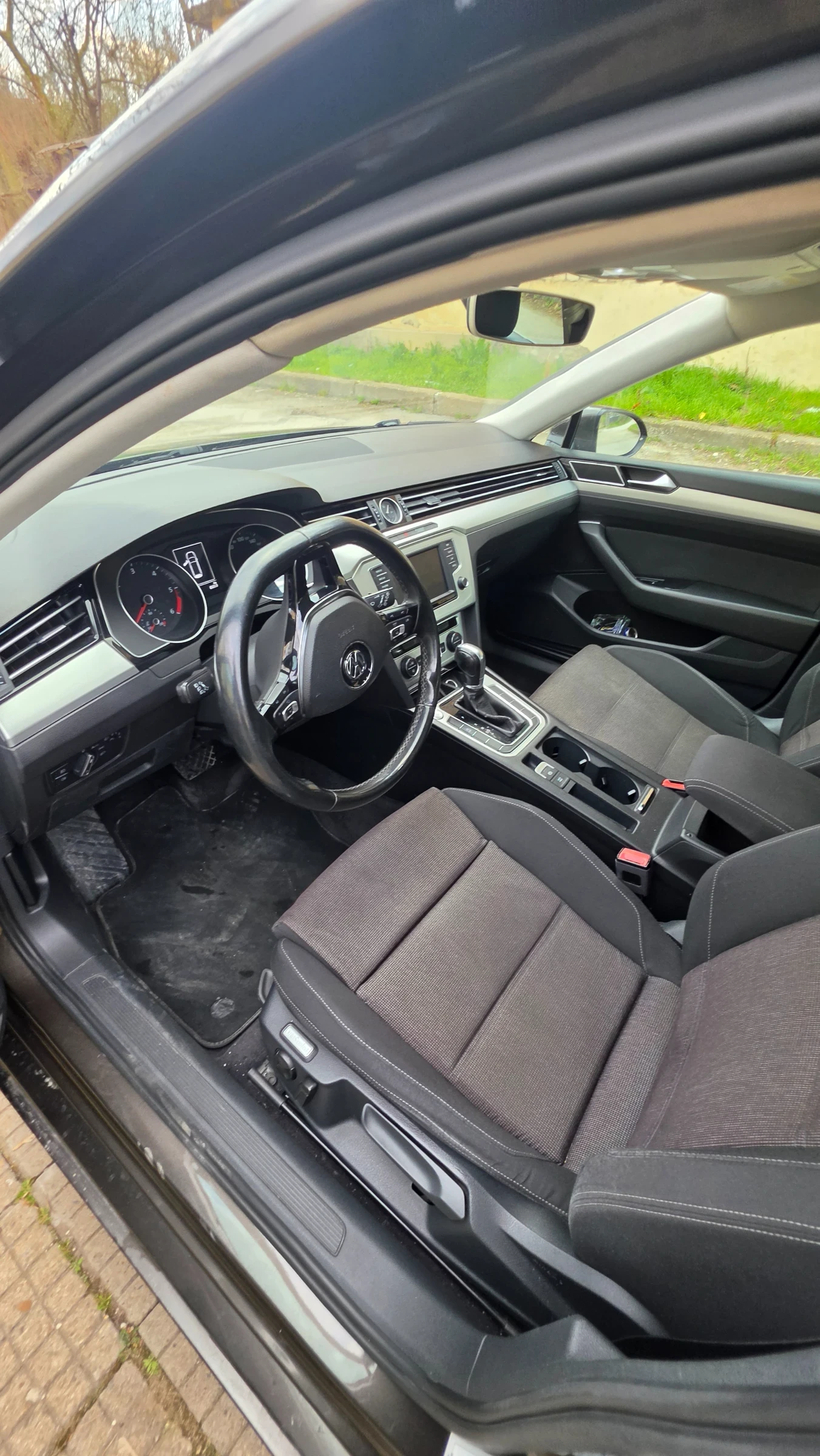 VW Passat B8 DSG, снимка 13 - Автомобили и джипове - 54259432