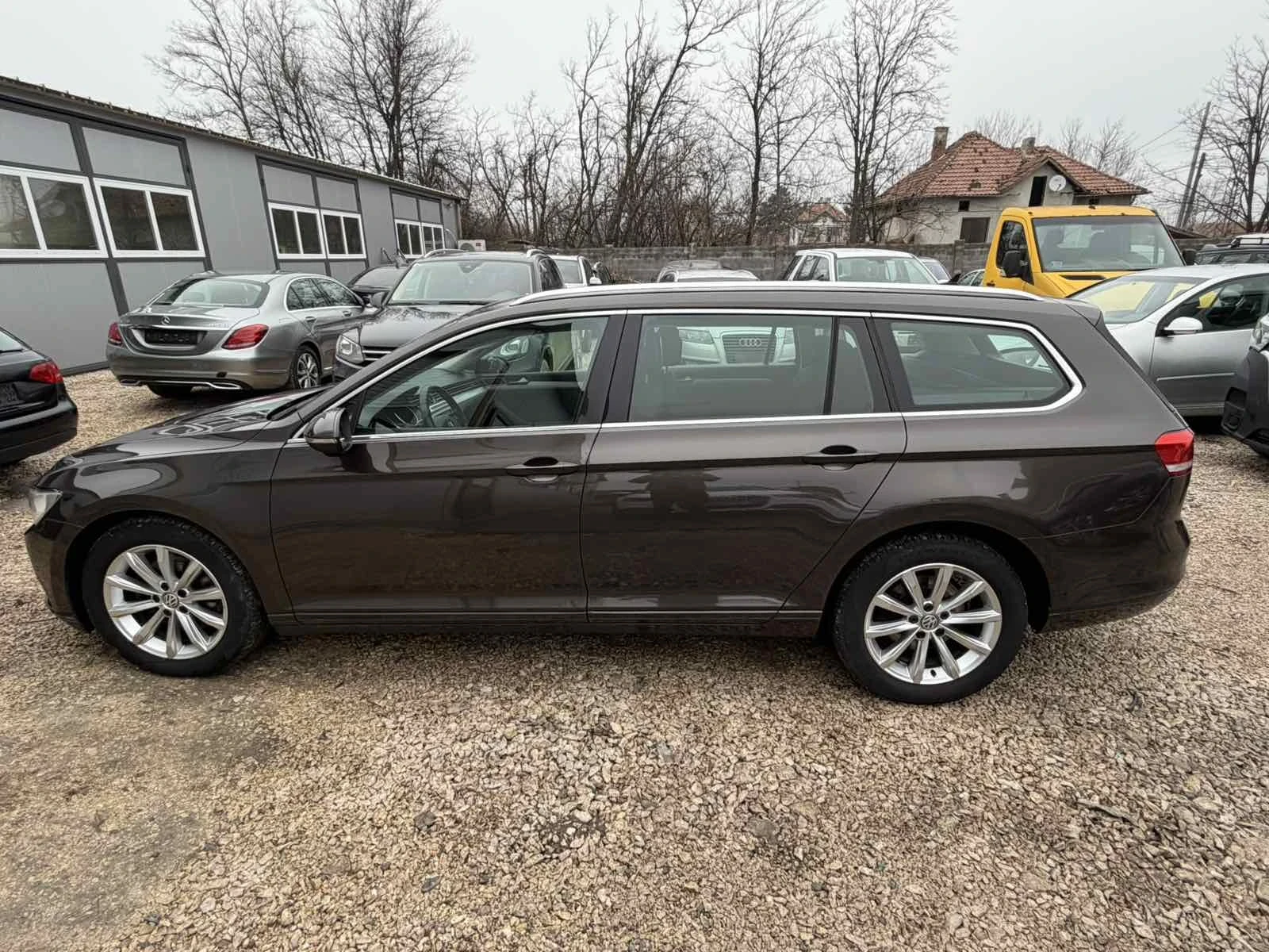 VW Passat B8 DSG, снимка 15 - Автомобили и джипове - 54259432