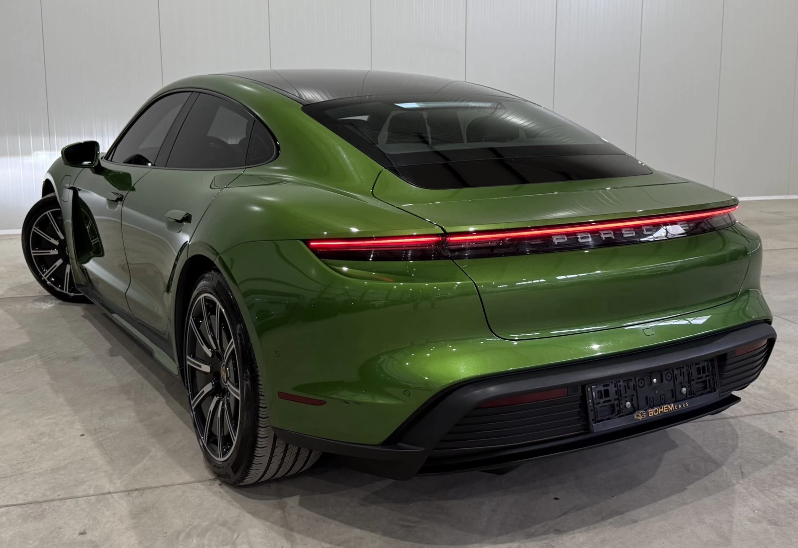 Porsche Taycan 4S Performance Plus 94kw, снимка 3 - Автомобили и джипове - 54294421