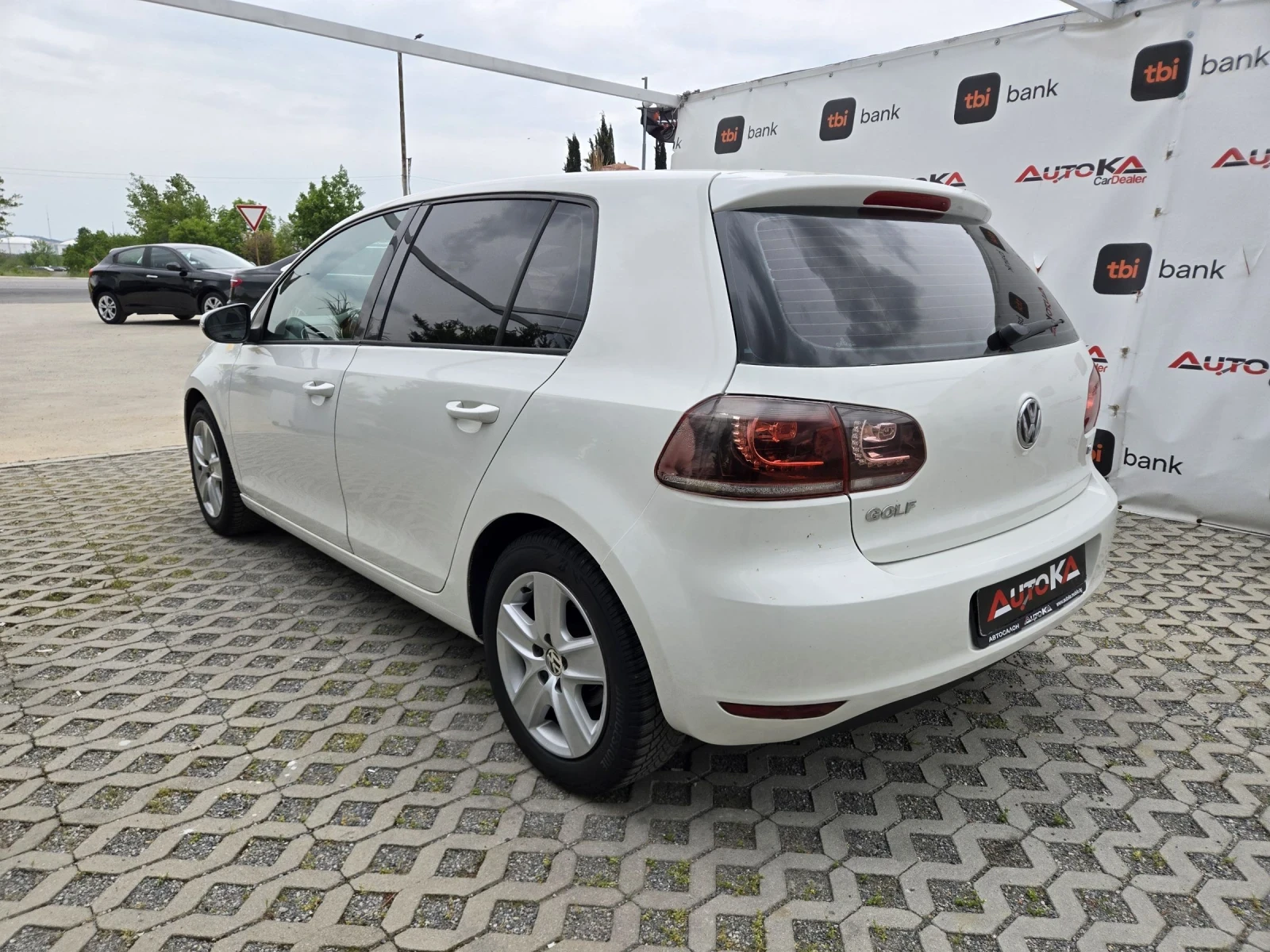 VW Golf 1.6i-102кс= ГАЗ* LANDI RENZO* = АВТОПИЛОТ= НАВИ, снимка 5 - Автомобили и джипове - 54512002
