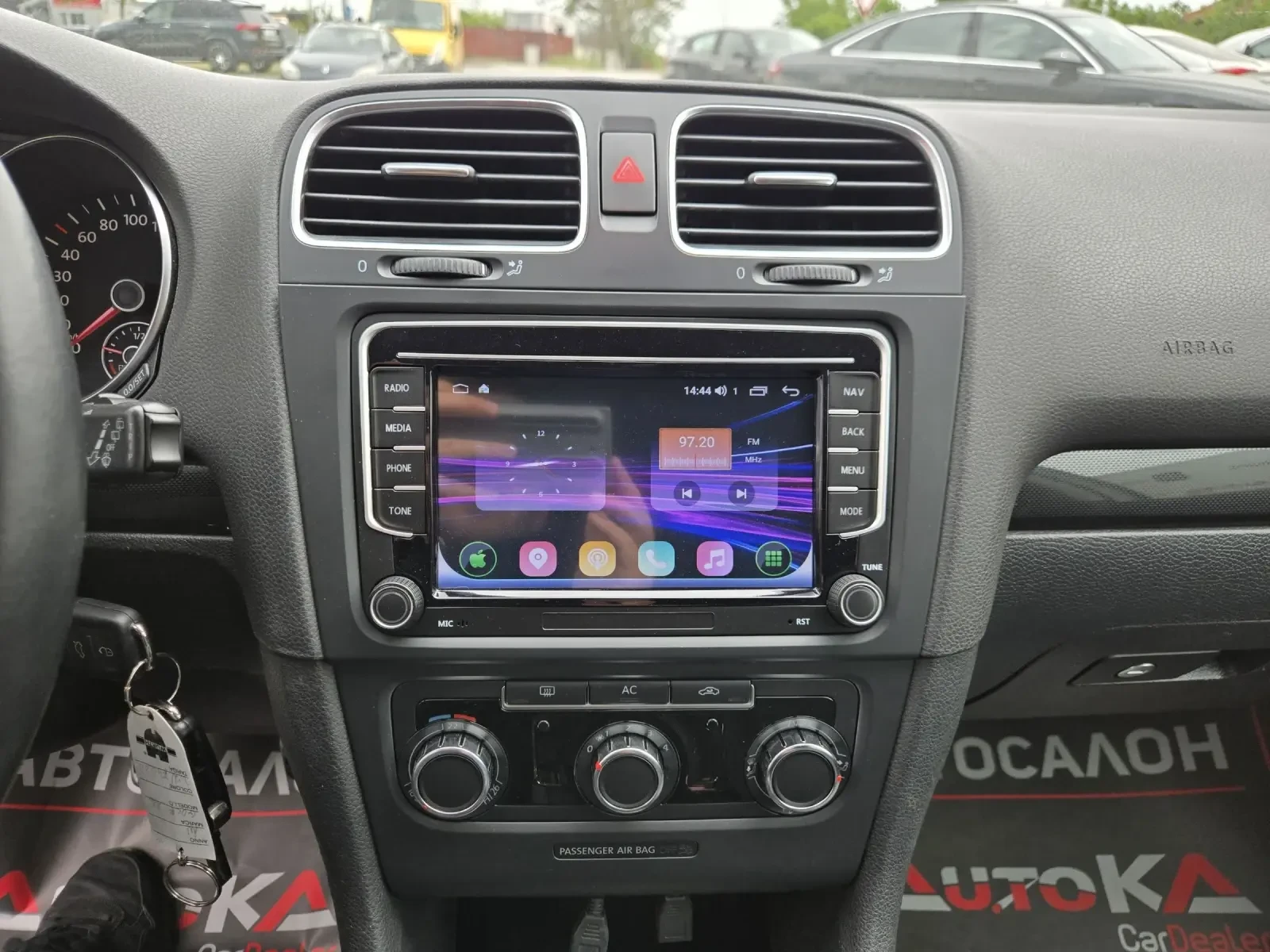 VW Golf 1.6i-102кс= ГАЗ* LANDI RENZO* = АВТОПИЛОТ= НАВИ, снимка 16 - Автомобили и джипове - 54512002