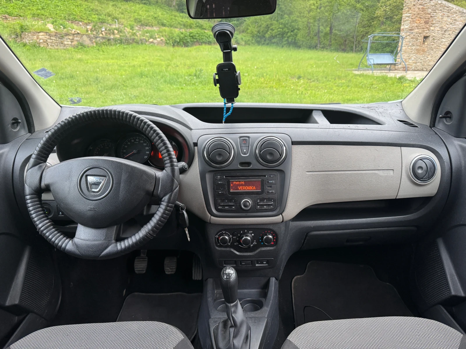 Dacia Dokker 1.6 LPG, снимка 9 - Автомобили и джипове - 54584979