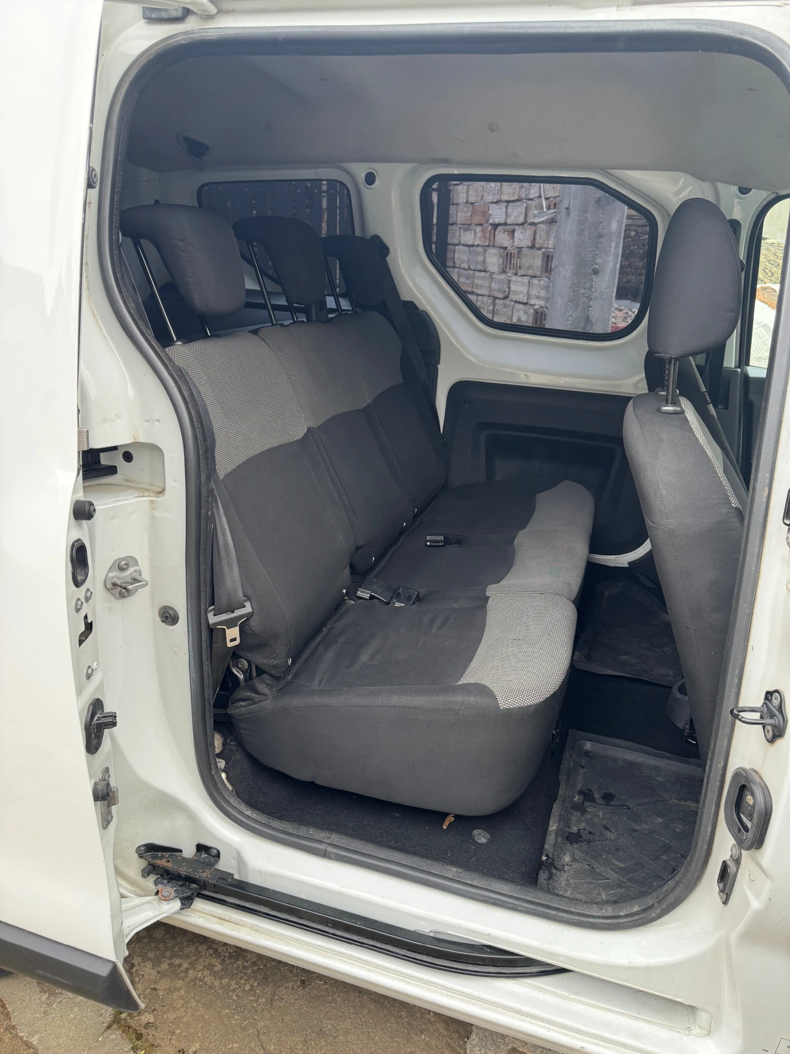 Dacia Dokker 1.6 LPG, снимка 8 - Автомобили и джипове - 54584979