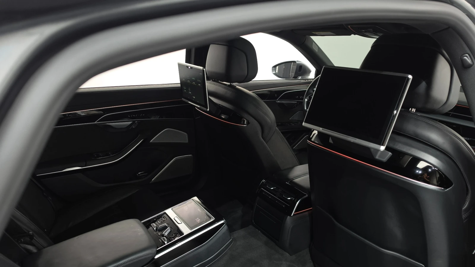 Audi A8 55 TFSI Quattro, снимка 12 - Автомобили и джипове - 54720635
