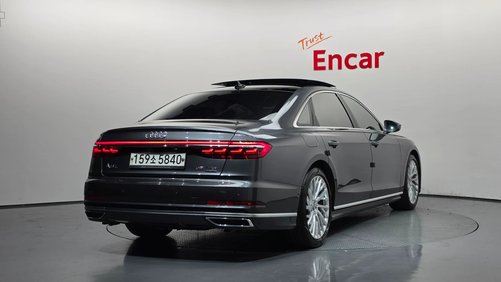 Audi A8 55 TFSI Quattro, снимка 3 - Автомобили и джипове - 54720635