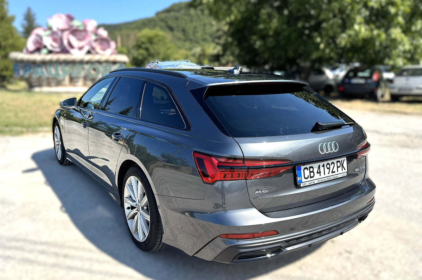 Audi A6 Avant S line 45 TFSI Quattro | Matrix | 360| B&Q, снимка 2 - Автомобили и джипове - 54763192