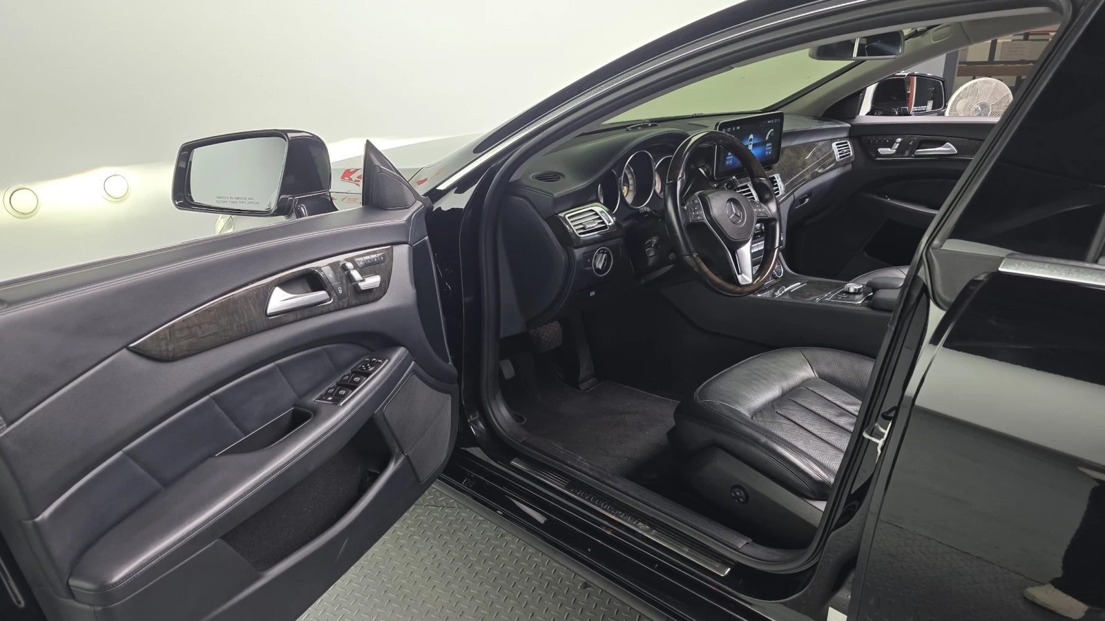 Mercedes-Benz CLS 350 AMG PK* ОБДУХ* ANDROID AUTO* КРАЙНА ЦЕНА, снимка 8 - Автомобили и джипове - 54863482