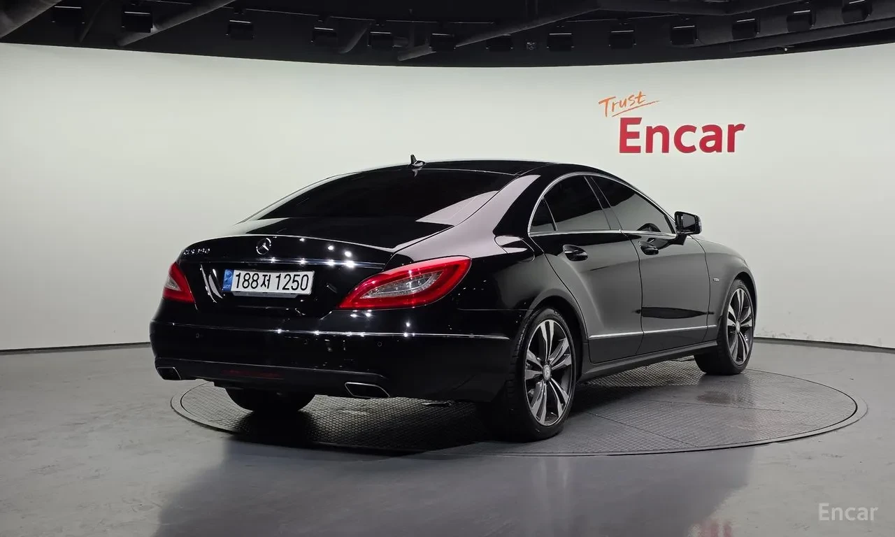 Mercedes-Benz CLS 350 AMG PK* ОБДУХ* ANDROID AUTO* КРАЙНА ЦЕНА, снимка 3 - Автомобили и джипове - 54863482