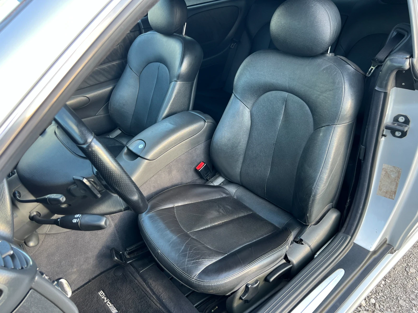 Mercedes-Benz CLK 320* AMG PACK* , снимка 5 - Автомобили и джипове - 55104552