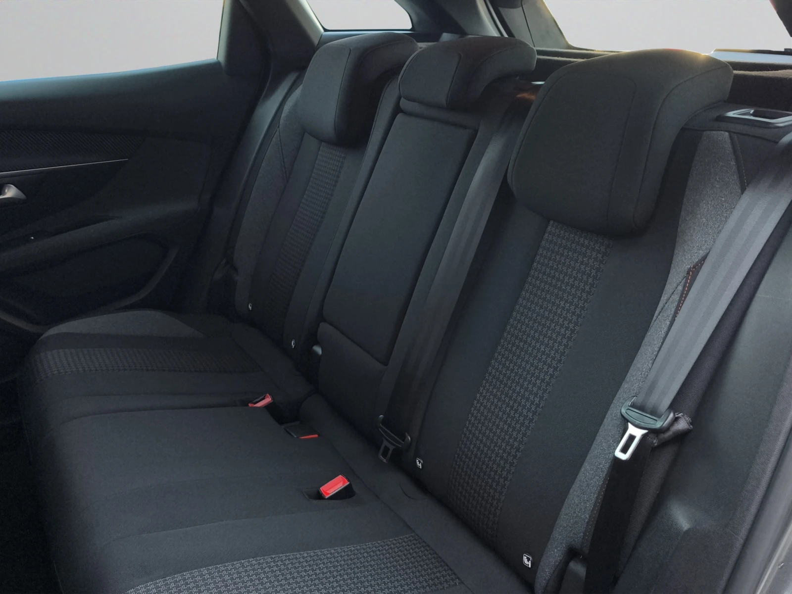Peugeot 3008 ACTIVE PACK 1.2 PureTech 130 S&S ���8 // 2109R14 | Mobile.bg � ����������� 12