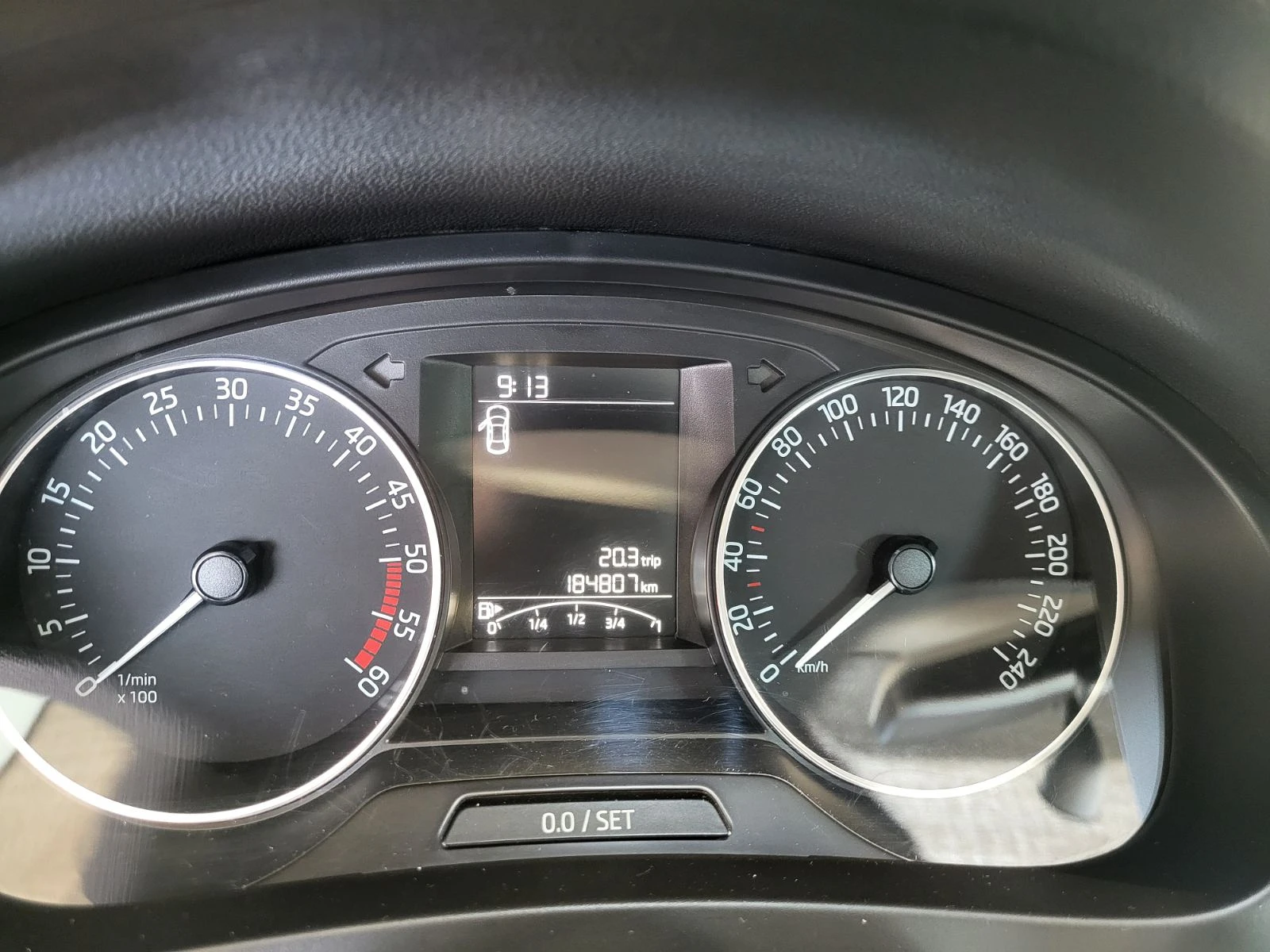 Skoda Rapid, снимка 9 - Автомобили и джипове - 55841319