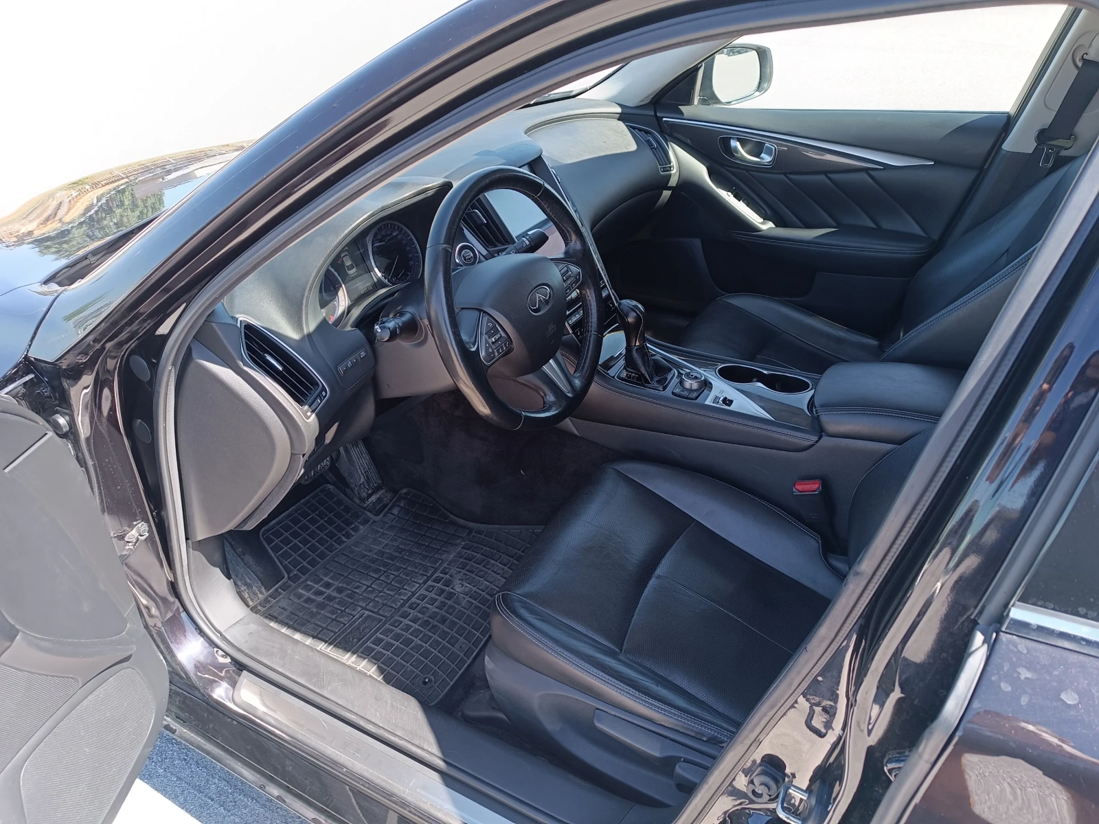 Infiniti Q50, снимка 9 - Автомобили и джипове - 55963763