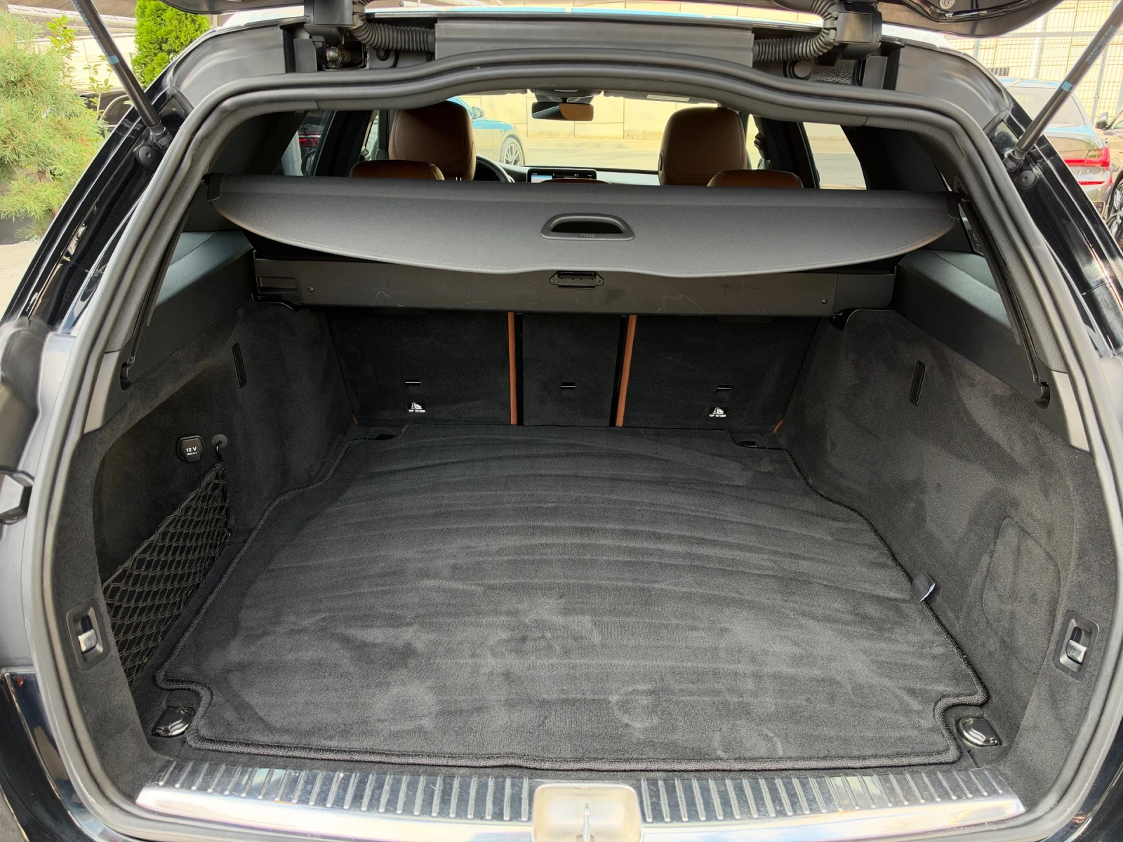 Mercedes-Benz C 300 d Facelift AMG Widescreen Multibeam Ambient Camera, снимка 17 - Автомобили и джипове - 56271960