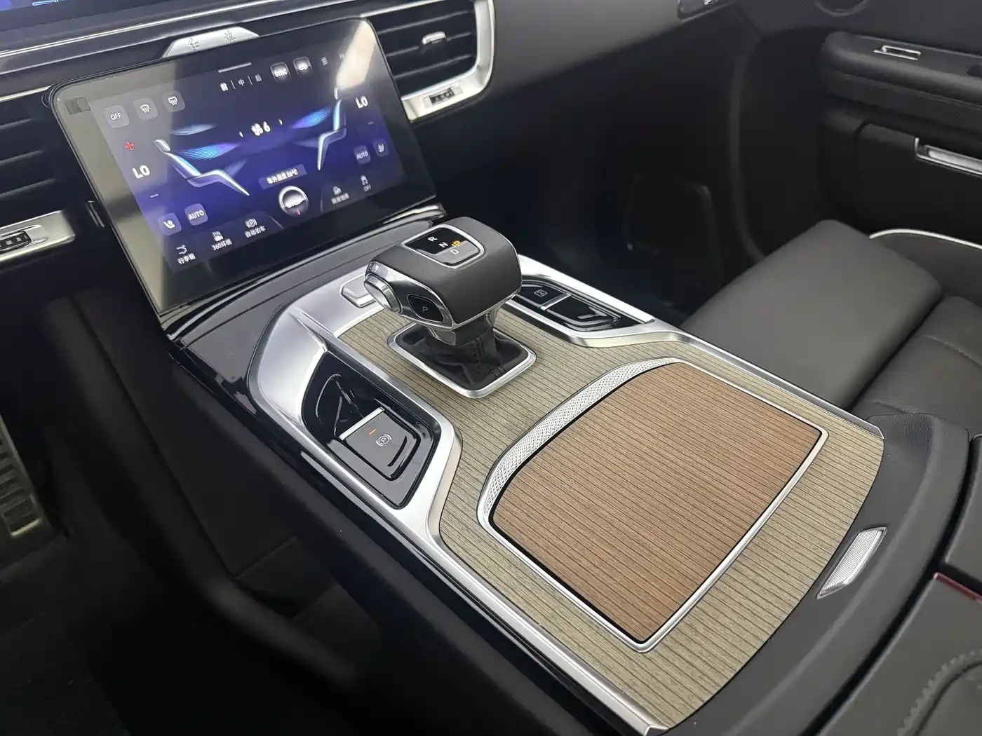 HongQi E-HS9 2022 690km Qi Xiang Edition (6-seater) | Mobile.bg � ����������� 12