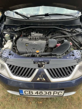 Mitsubishi Outlander 2.4 Instyle+ 4х4 7 Места ГАЗ, снимка 16