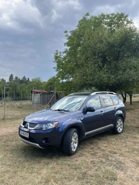 Mitsubishi Outlander 2.4 Instyle+ 4х4 7 Места ГАЗ, снимка 2