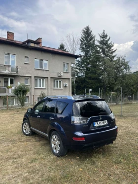 Mitsubishi Outlander 2.4 Instyle+ 4х4 7 Места ГАЗ, снимка 4