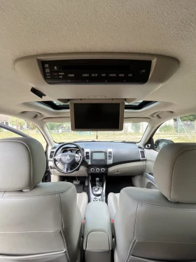 Mitsubishi Outlander 2.4 Instyle+ 4х4 7 Места ГАЗ, снимка 11