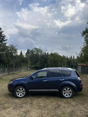 Mitsubishi Outlander 2.4 Instyle+ 4х4 7 Места ГАЗ, снимка 3