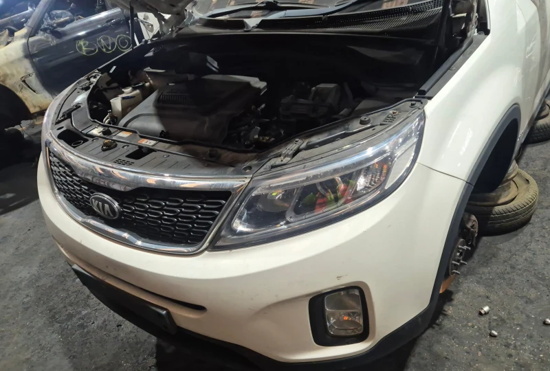 Kia Sorento 2.2DЧАСТИ, снимка 5 - Автомобили и джипове - 49758825