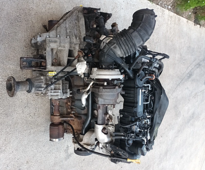 Kia Sorento 2.2DЧАСТИ, снимка 11 - Автомобили и джипове - 49758825