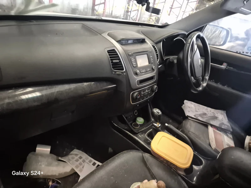 Kia Sorento 2.2DЧАСТИ, снимка 4 - Автомобили и джипове - 49758825