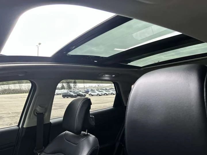 Kia Sportage SX AWD | Leather Seats | AC Seats, снимка 11 - Автомобили и джипове - 54065368