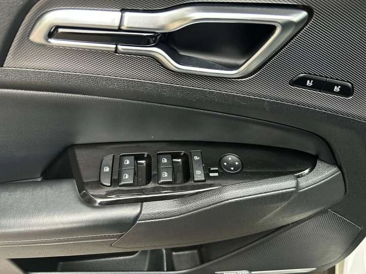 Kia Sportage SX AWD | Leather Seats | AC Seats, снимка 7 - Автомобили и джипове - 54065368